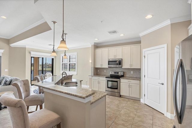 23572 AWABUKI DRIVE 202, Venice, FL 34293