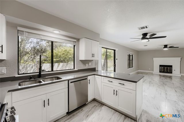 1612 Hermitage Drive, Round Rock, TX 78681