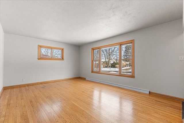 632 S 16th AVENUE, West Bend, WI 53095