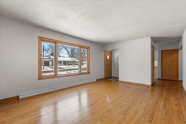 632 S 16th AVENUE, West Bend, WI 53095