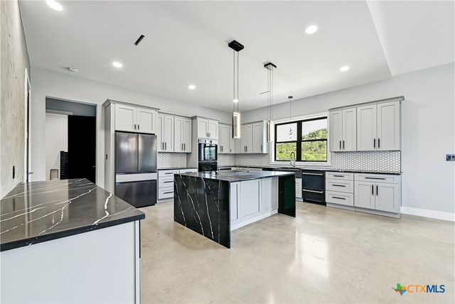 304 Spring Hollow Drive, Bertram, TX 78605