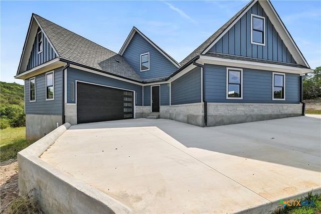 304 Spring Hollow Drive, Bertram, TX 78605