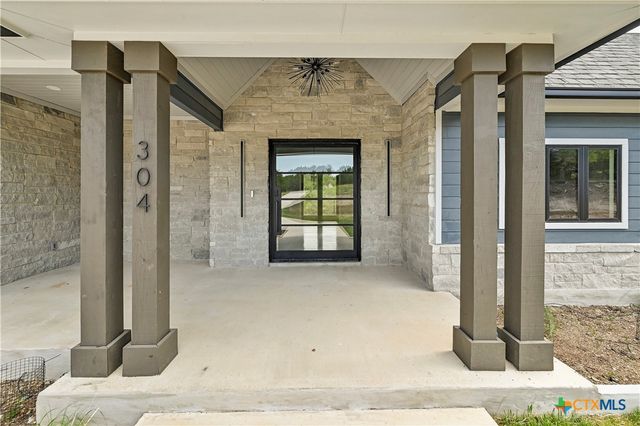 304 Spring Hollow Drive, Bertram, TX 78605