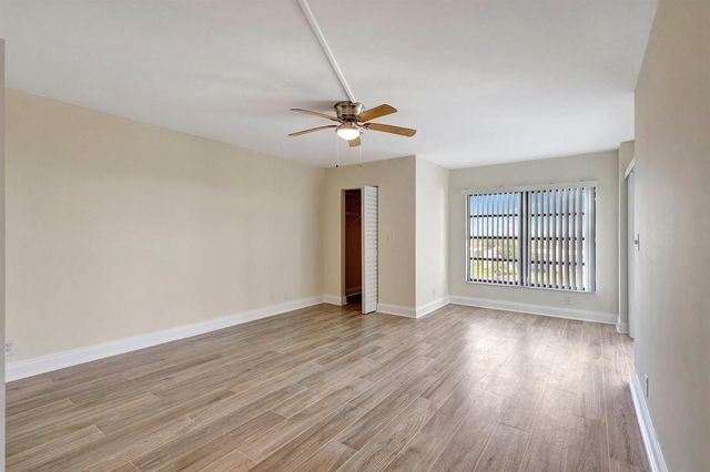 14460 Strathmore Lane 807, Delray Beach, FL 33446