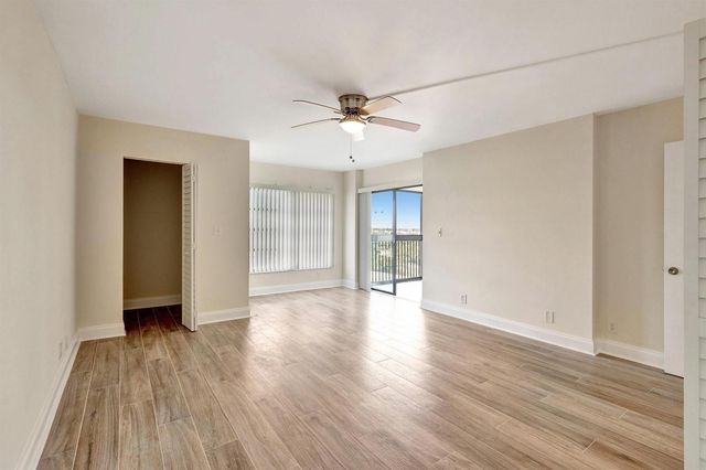 14460 Strathmore Lane 807, Delray Beach, FL 33446