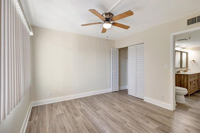 14460 Strathmore Lane 807, Delray Beach, FL 33446
