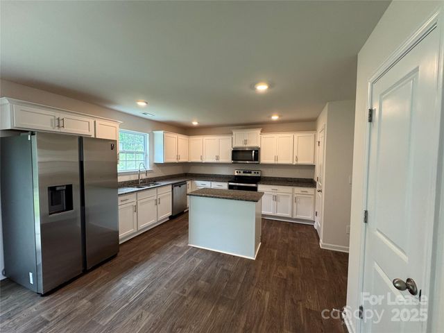 318 Kingsford Drive, Stanley, NC 28164