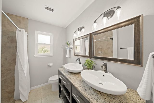 2706 Bernadette Lane, Houston, TX 77043