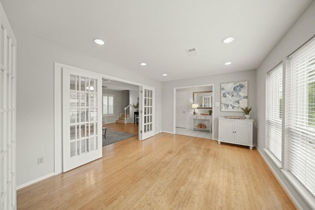 2706 Bernadette Lane, Houston, TX 77043