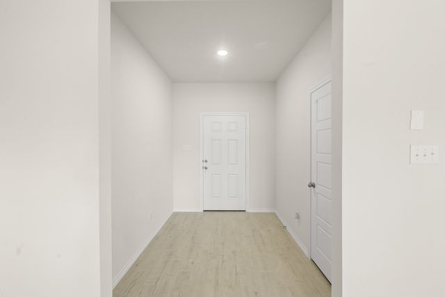 1176 Oak Spring Drive, Burleson, TX 76028