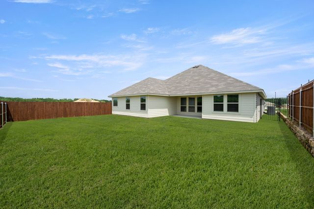 1176 Oak Spring Drive, Burleson, TX 76028