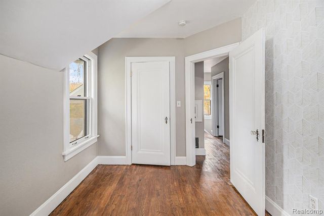 610 N Dexter Drive, Lansing, MI 48910