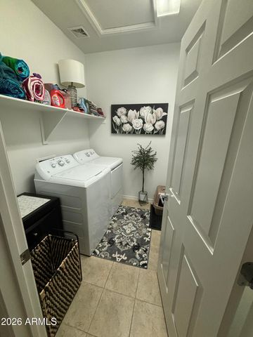 6711 W MOCKINGBIRD Way, Florence, AZ 85132