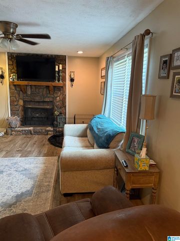 1500 ROCKVIEW CIRCLE, Weaver, AL 36277