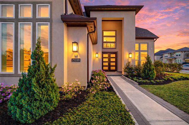 21339 Crescent Winged Drive, Cypress, TX 77433