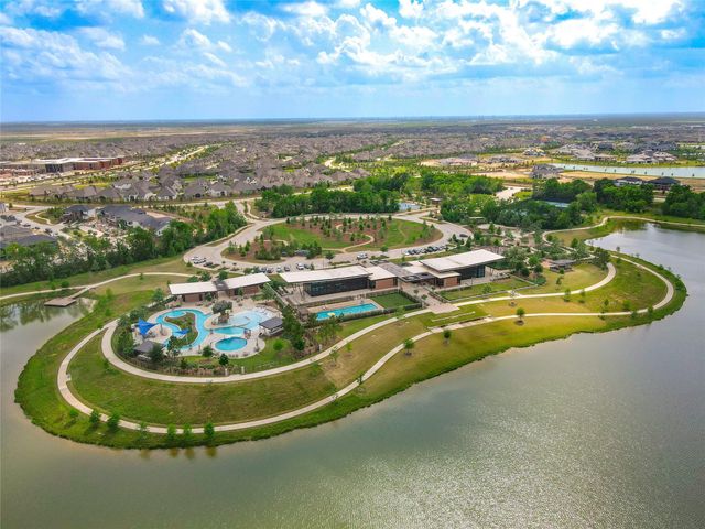 21339 Crescent Winged Drive, Cypress, TX 77433