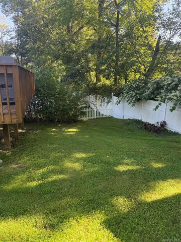 10 Jay Court, Carmel, NY 10512