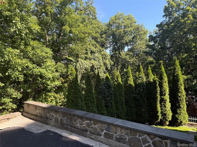 10 Jay Court, Carmel, NY 10512