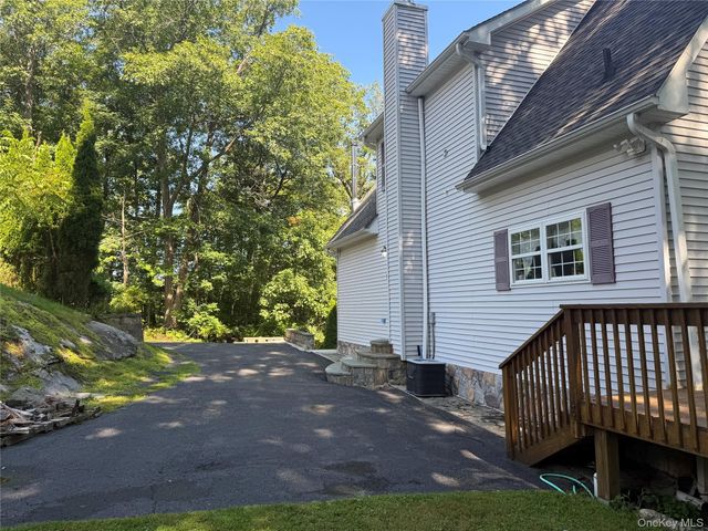10 Jay Court, Carmel, NY 10512