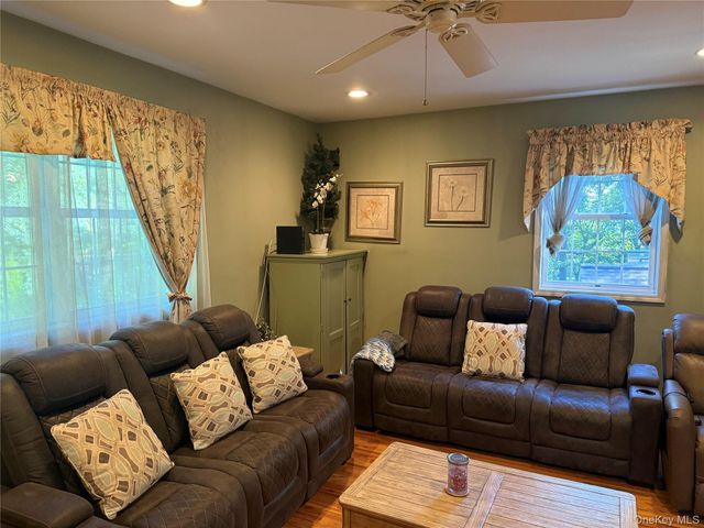 10 Jay Court, Carmel, NY 10512