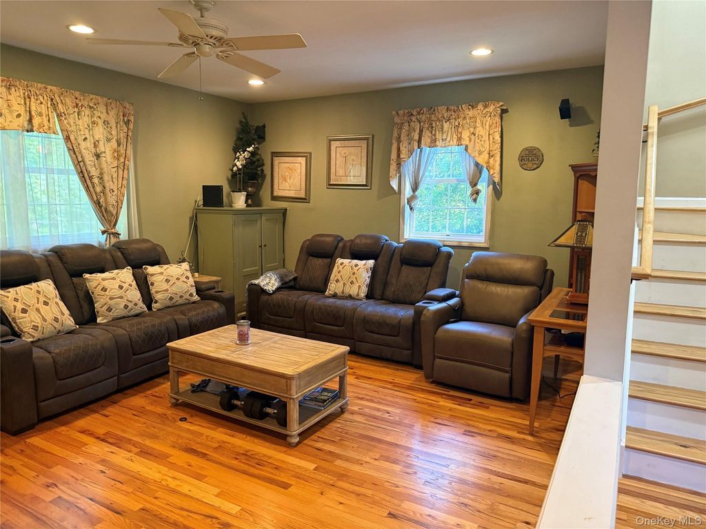 10 Jay Court, Carmel, NY 10512 — photo 5
