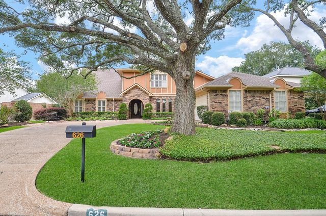 626 Longview Drive, Sugar Land, TX 77478