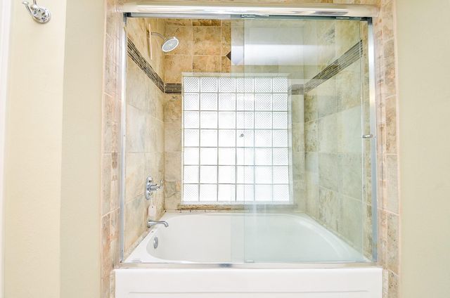 626 Longview Drive, Sugar Land, TX 77478