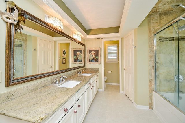 626 Longview Drive, Sugar Land, TX 77478