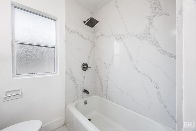 3028 Spruce Street, Bakersfield, CA 93301