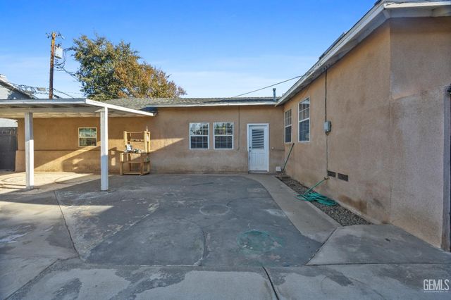3028 Spruce Street, Bakersfield, CA 93301