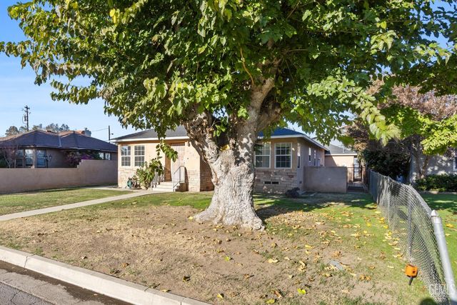3028 Spruce Street, Bakersfield, CA 93301