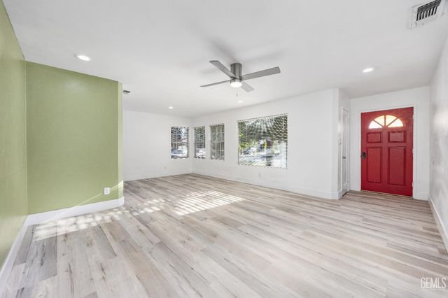 3028 Spruce Street, Bakersfield, CA 93301