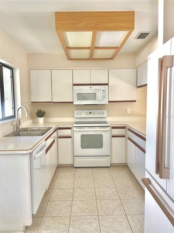 17 FENWICK LANE, Palm Coast, FL 32137