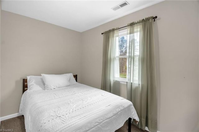 5315 Winterset Drive, Greensboro, NC 27406