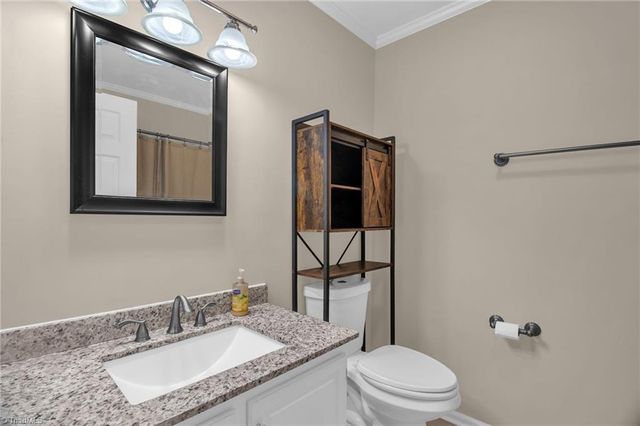 5315 Winterset Drive, Greensboro, NC 27406