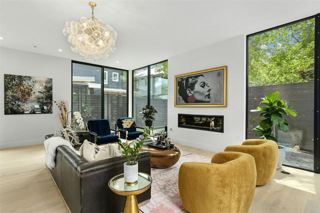 908 Columbus, Austin, TX 78704