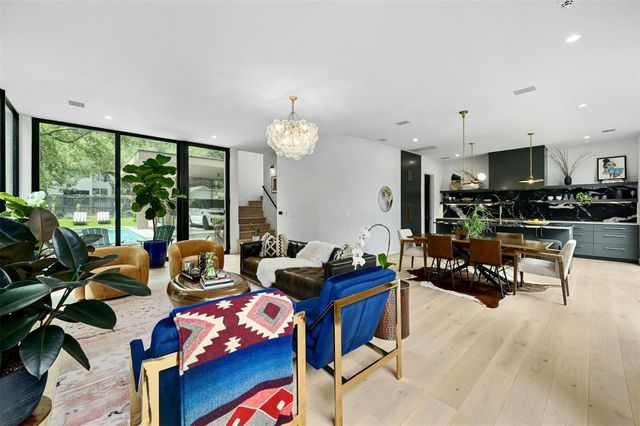 908 Columbus, Austin, TX 78704