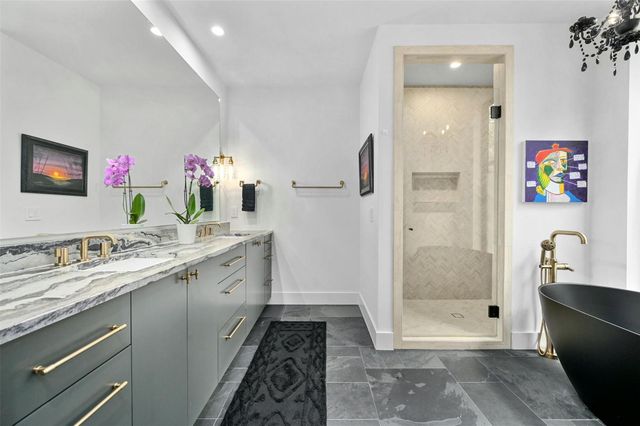 908 Columbus, Austin, TX 78704