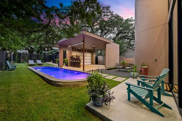 908 Columbus, Austin, TX 78704