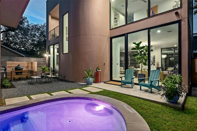 908 Columbus, Austin, TX 78704