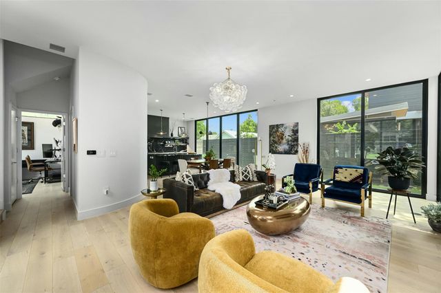 908 Columbus, Austin, TX 78704