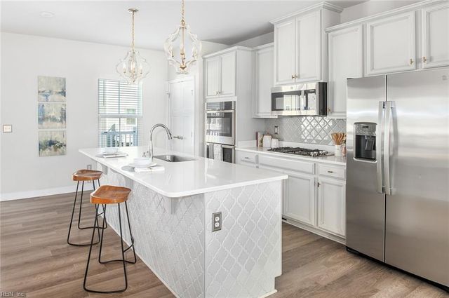 949 Gabion WAY, Chesapeake, VA 23323