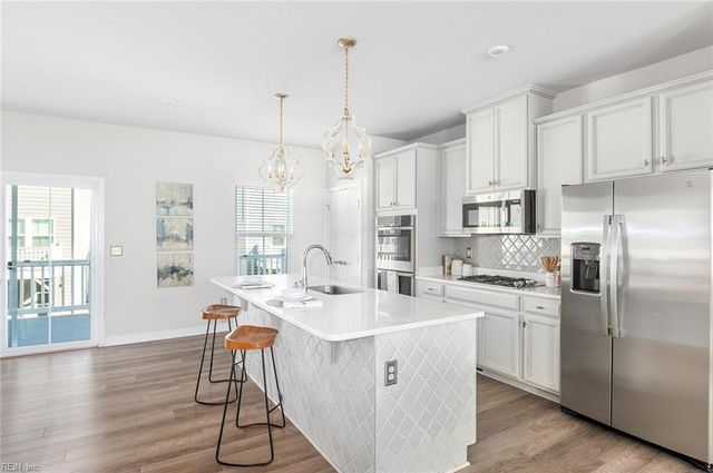 949 Gabion WAY, Chesapeake, VA 23323