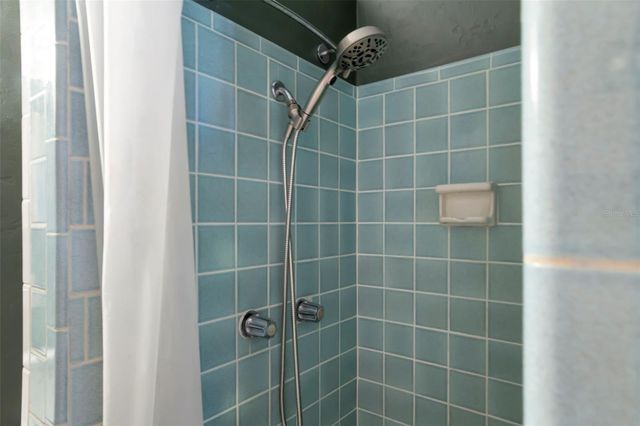 2742 S EAST AVENUE, Sarasota, FL 34239