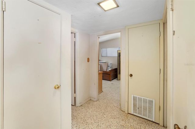 2742 S EAST AVENUE, Sarasota, FL 34239