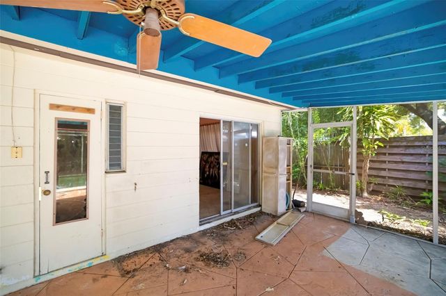 2742 S EAST AVENUE, Sarasota, FL 34239