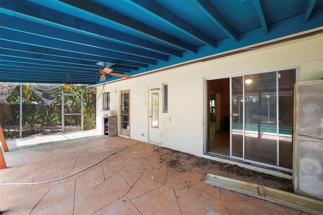 2742 S EAST AVENUE, Sarasota, FL 34239