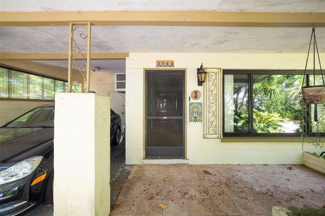 2742 S EAST AVENUE, Sarasota, FL 34239