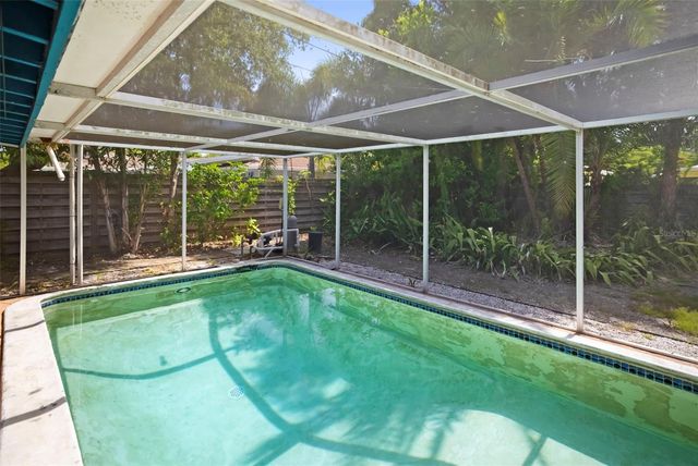 2742 S EAST AVENUE, Sarasota, FL 34239