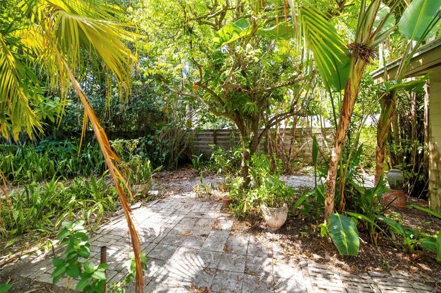 2742 S EAST AVENUE, Sarasota, FL 34239